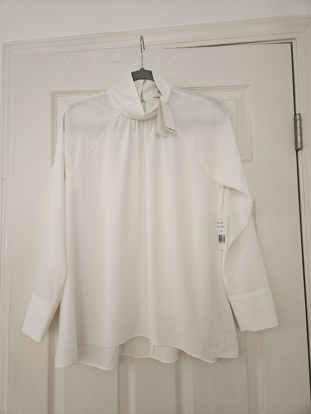 Nwt ALEXIA ADMOR Women’s White Tie Neck Blouse